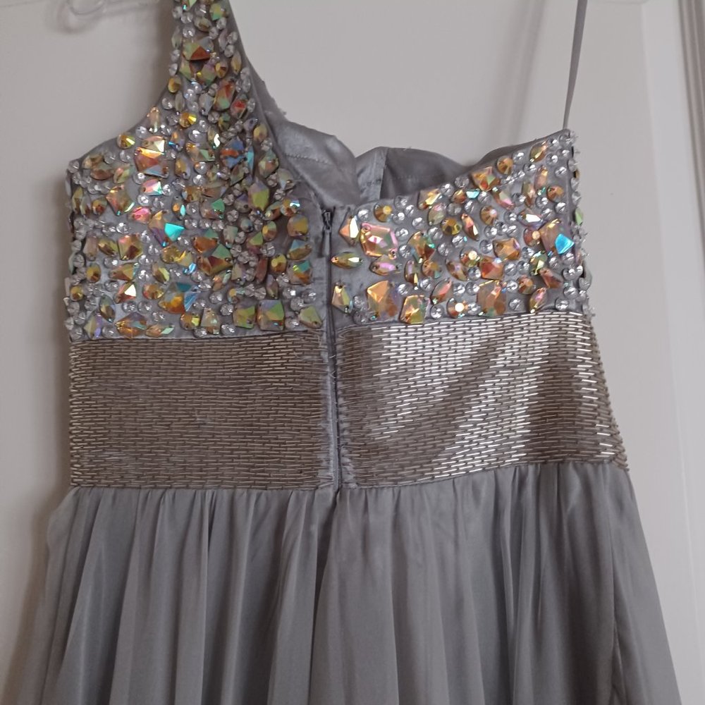 Dress - Picture 7 of 8